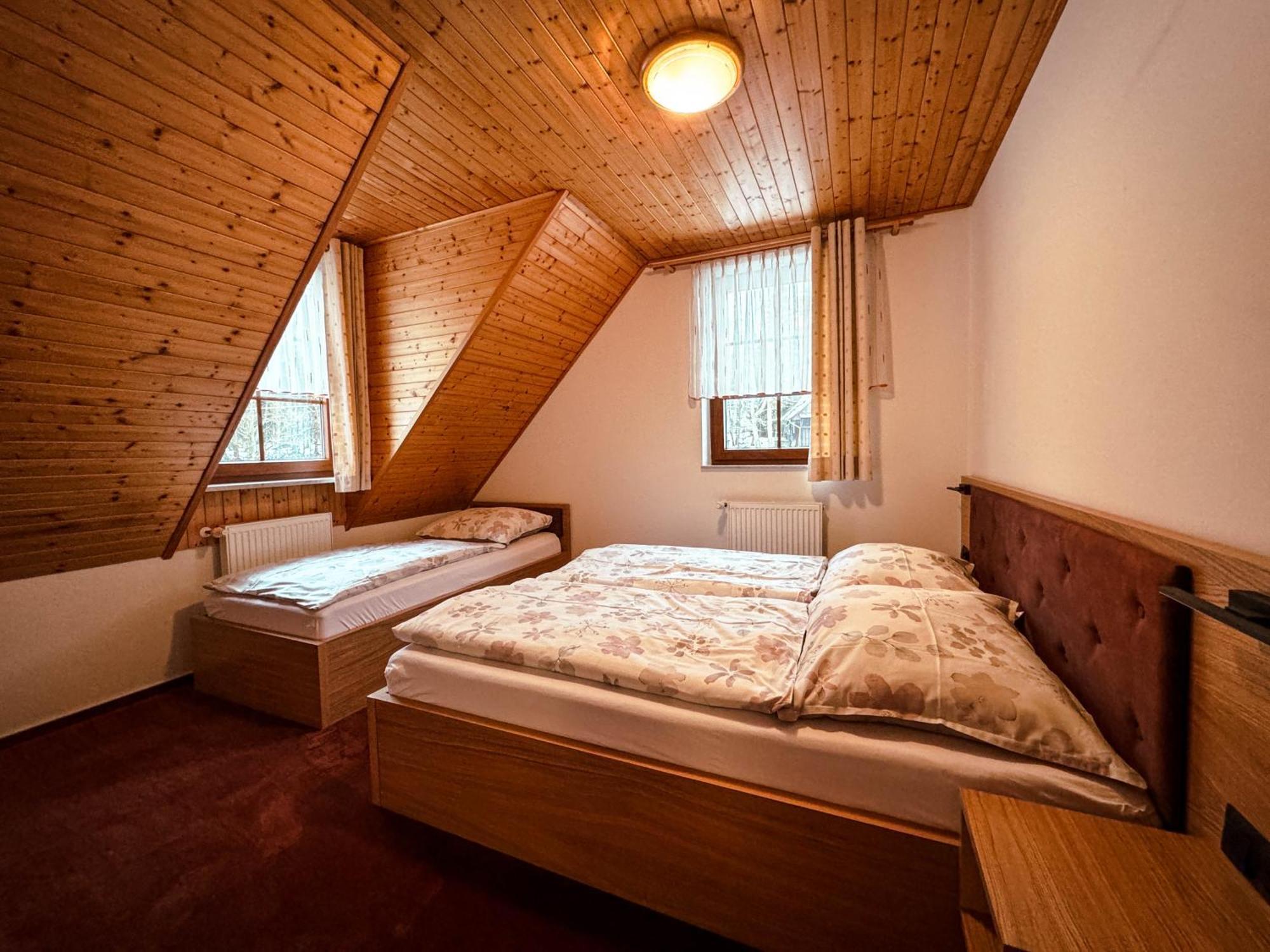 Apartmany Kolb Ramzova Ostruzna Exterior photo