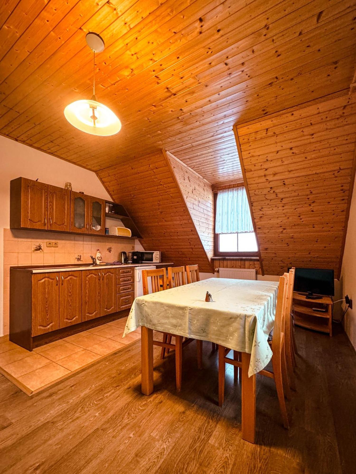 Apartmany Kolb Ramzova Ostruzna Exterior photo